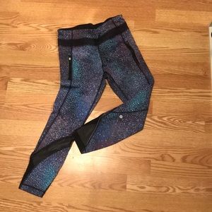 Lululemon space print pace rival